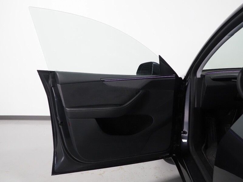 2026 Tesla Model Y Premium RWD *AUTOPILOT, NAVIGATION, SAFETY ALERTS, ADAPTIVE CRUISE, AUTOMATIC PARKING, SURROUND CAMERAS, PANORAMA GLASS ROOF, CLIMATE SEATS, HEATED STEERING, WIRELESS CHARGING Round Rock TX