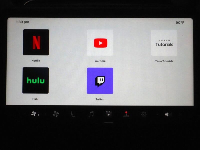 2026 Tesla Model Y Premium RWD *AUTOPILOT, NAVIGATION, SAFETY ALERTS, ADAPTIVE CRUISE, AUTOMATIC PARKING, SURROUND CAMERAS, PANORAMA GLASS ROOF, CLIMATE SEATS, HEATED STEERING, WIRELESS CHARGING Round Rock TX