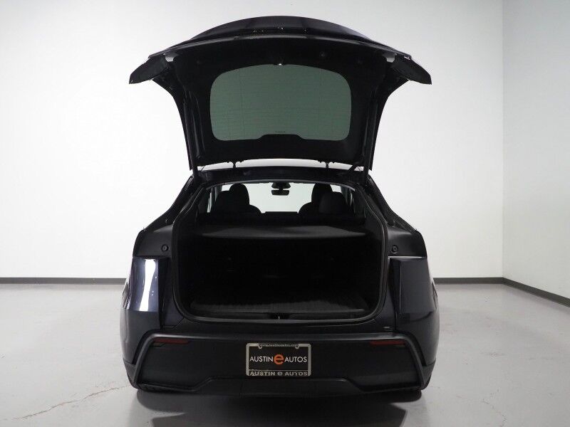2026 Tesla Model Y Premium RWD *AUTOPILOT, NAVIGATION, SAFETY ALERTS, ADAPTIVE CRUISE, AUTOMATIC PARKING, SURROUND CAMERAS, PANORAMA GLASS ROOF, CLIMATE SEATS, HEATED STEERING, WIRELESS CHARGING Round Rock TX