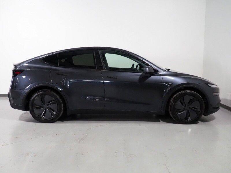 2026 Tesla Model Y Premium RWD *AUTOPILOT, NAVIGATION, SAFETY ALERTS, ADAPTIVE CRUISE, AUTOMATIC PARKING, SURROUND CAMERAS, PANORAMA GLASS ROOF, CLIMATE SEATS, HEATED STEERING, WIRELESS CHARGING Round Rock TX