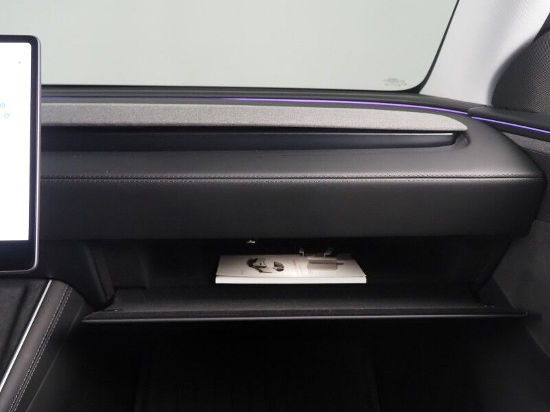 2026 Tesla Model Y Premium RWD *AUTOPILOT, NAVIGATION, SAFETY ALERTS, ADAPTIVE CRUISE, AUTOMATIC PARKING, SURROUND CAMERAS, PANORAMA GLASS ROOF, CLIMATE SEATS, HEATED STEERING, WIRELESS CHARGING Round Rock TX