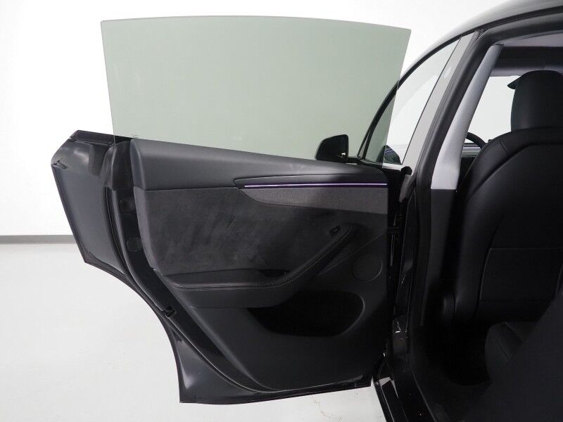 2026 Tesla Model Y Premium RWD *AUTOPILOT, NAVIGATION, SAFETY ALERTS, ADAPTIVE CRUISE, AUTOMATIC PARKING, SURROUND CAMERAS, PANORAMA GLASS ROOF, CLIMATE SEATS, HEATED STEERING, WIRELESS CHARGING Round Rock TX