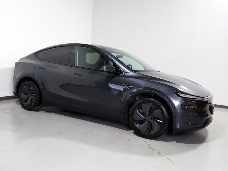 2026 Tesla Model Y Premium RWD *AUTOPILOT, NAVIGATION, SAFETY ALERTS, ADAPTIVE CRUISE, AUTOMATIC PARKING, SURROUND CAMERAS, PANORAMA GLASS ROOF, CLIMATE SEATS, HEATED STEERING, WIRELESS CHARGING