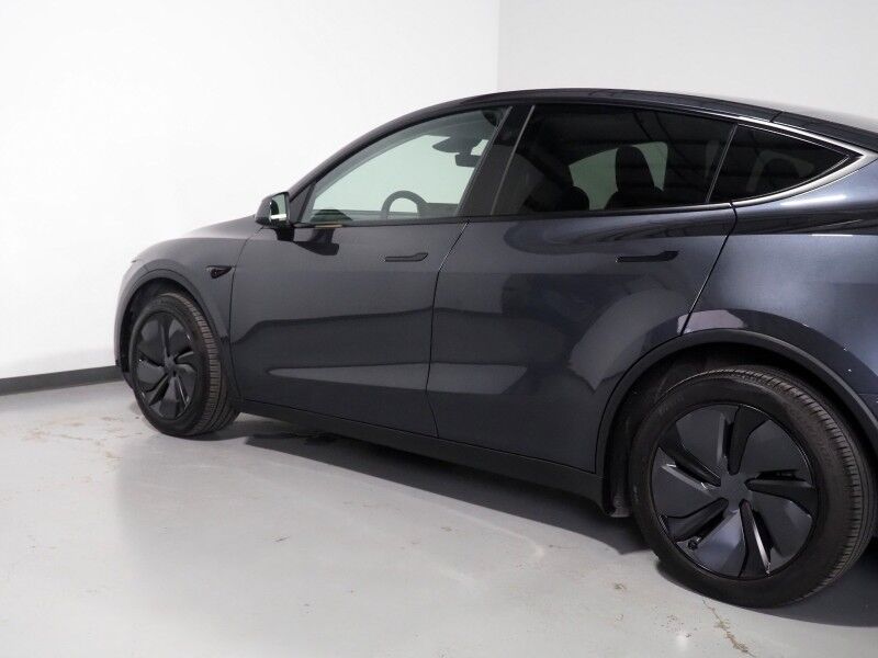 2026 Tesla Model Y Premium RWD *AUTOPILOT, NAVIGATION, SAFETY ALERTS, ADAPTIVE CRUISE, AUTOMATIC PARKING, SURROUND CAMERAS, PANORAMA GLASS ROOF, CLIMATE SEATS, HEATED STEERING, WIRELESS CHARGING Round Rock TX