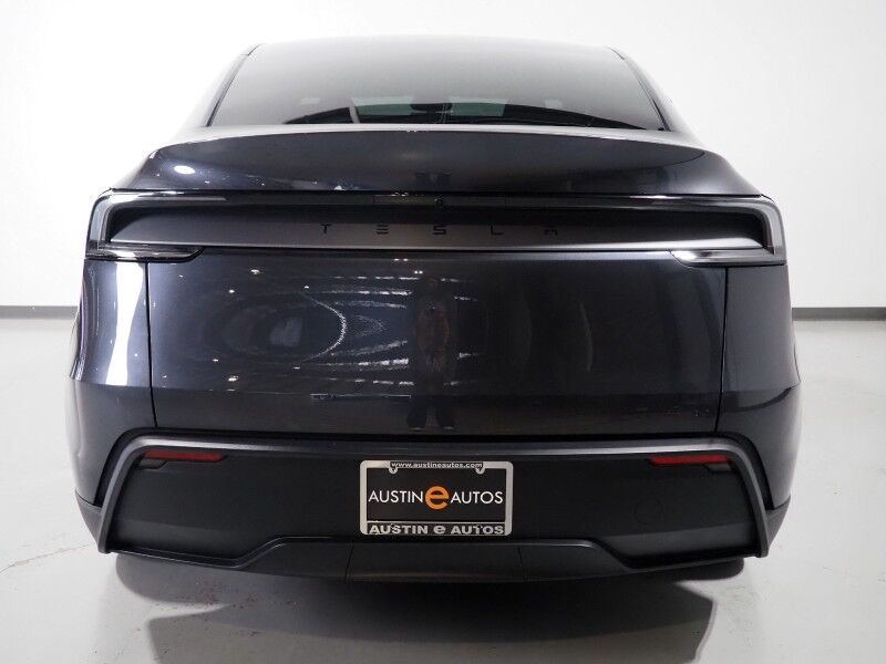 2026 Tesla Model Y Premium RWD *AUTOPILOT, NAVIGATION, SAFETY ALERTS, ADAPTIVE CRUISE, AUTOMATIC PARKING, SURROUND CAMERAS, PANORAMA GLASS ROOF, CLIMATE SEATS, HEATED STEERING, WIRELESS CHARGING Round Rock TX