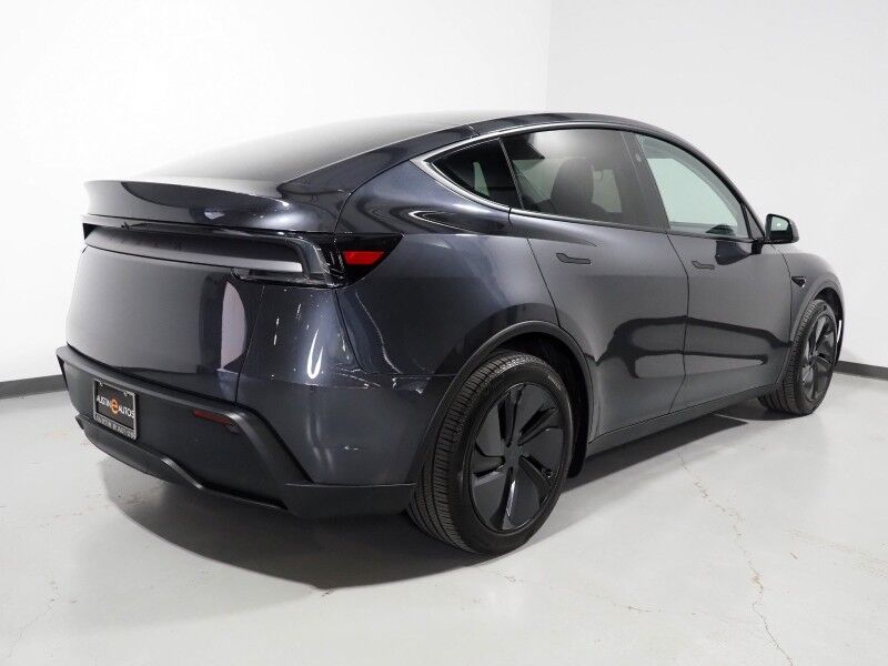 2026 Tesla Model Y Premium RWD *AUTOPILOT, NAVIGATION, SAFETY ALERTS, ADAPTIVE CRUISE, AUTOMATIC PARKING, SURROUND CAMERAS, PANORAMA GLASS ROOF, CLIMATE SEATS, HEATED STEERING, WIRELESS CHARGING Round Rock TX