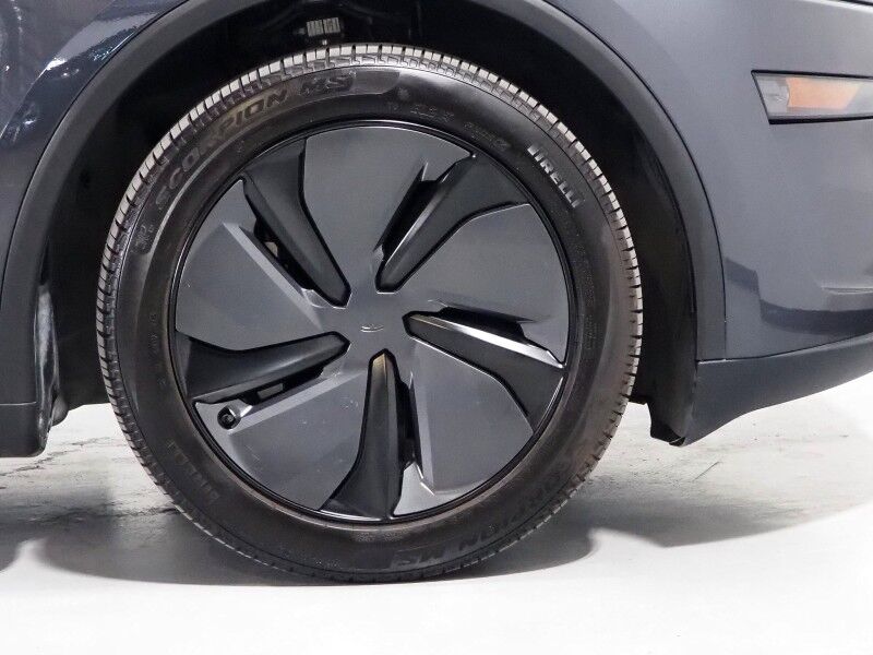 2026 Tesla Model Y Premium RWD *AUTOPILOT, NAVIGATION, SAFETY ALERTS, ADAPTIVE CRUISE, AUTOMATIC PARKING, SURROUND CAMERAS, PANORAMA GLASS ROOF, CLIMATE SEATS, HEATED STEERING, WIRELESS CHARGING Round Rock TX