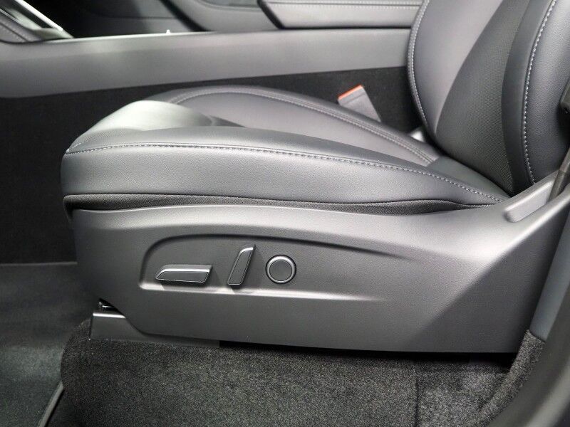 2026 Tesla Model Y Premium RWD *AUTOPILOT, NAVIGATION, SAFETY ALERTS, ADAPTIVE CRUISE, AUTOMATIC PARKING, SURROUND CAMERAS, PANORAMA GLASS ROOF, CLIMATE SEATS, HEATED STEERING, WIRELESS CHARGING Round Rock TX