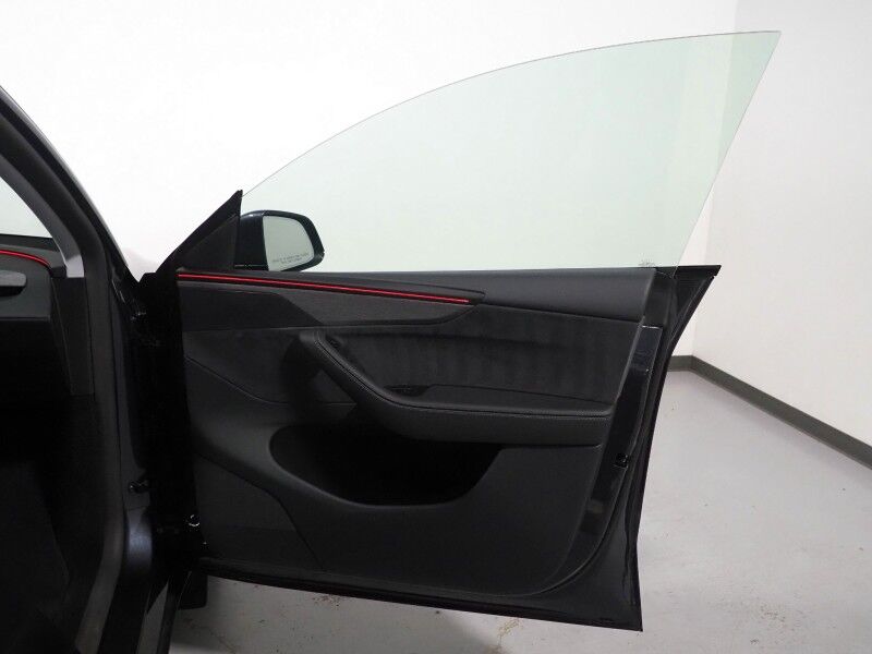 2026 Tesla Model Y Premium RWD *AUTOPILOT, NAVIGATION, SAFETY ALERTS, ADAPTIVE CRUISE, AUTOMATIC PARKING, SURROUND CAMERAS, PANORAMA GLASS ROOF, CLIMATE SEATS, HEATED STEERING, WIRELESS CHARGING Round Rock TX