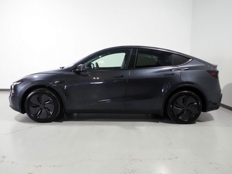 2026 Tesla Model Y Premium RWD *AUTOPILOT, NAVIGATION, SAFETY ALERTS, ADAPTIVE CRUISE, AUTOMATIC PARKING, SURROUND CAMERAS, PANORAMA GLASS ROOF, CLIMATE SEATS, HEATED STEERING, WIRELESS CHARGING Round Rock TX