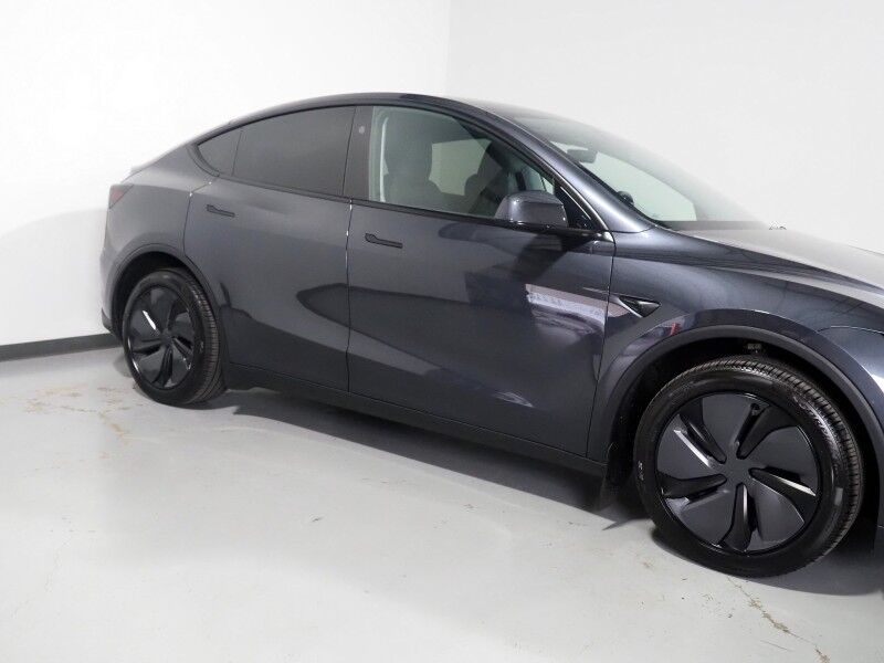 2026 Tesla Model Y Premium RWD *AUTOPILOT, NAVIGATION, SAFETY ALERTS, ADAPTIVE CRUISE, AUTOMATIC PARKING, SURROUND CAMERAS, PANORAMA GLASS ROOF, CLIMATE SEATS, HEATED STEERING, WIRELESS CHARGING Round Rock TX