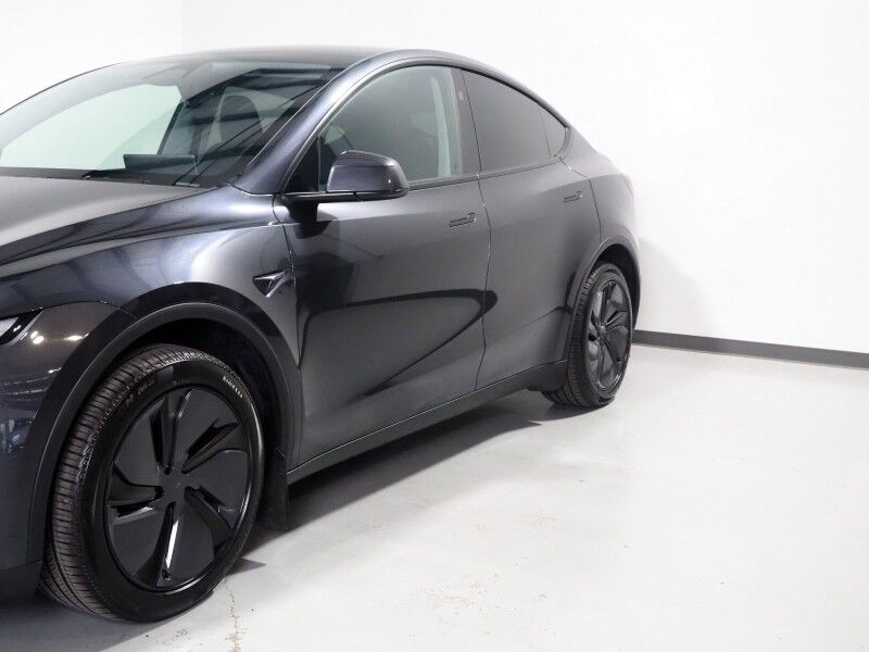 2026 Tesla Model Y Premium RWD *AUTOPILOT, NAVIGATION, SAFETY ALERTS, ADAPTIVE CRUISE, AUTOMATIC PARKING, SURROUND CAMERAS, PANORAMA GLASS ROOF, CLIMATE SEATS, HEATED STEERING, WIRELESS CHARGING Round Rock TX