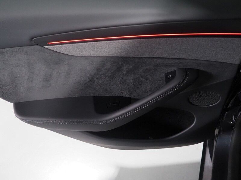 2026 Tesla Model Y Premium RWD *AUTOPILOT, NAVIGATION, SAFETY ALERTS, ADAPTIVE CRUISE, AUTOMATIC PARKING, SURROUND CAMERAS, PANORAMA GLASS ROOF, CLIMATE SEATS, HEATED STEERING, WIRELESS CHARGING Round Rock TX