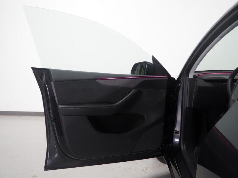 2026 Tesla Model Y Premium RWD *TRAFFIC AWARE CRUISE CONTROL, NAVIGATION, SAFETY ALERTS, AUTOMATIC PARKING, SURROUND CAMERAS, PANORAMA GLASS ROOF, CLIMATE SEATS, HEATED STEERING, WIRELESS CHARGING Round Rock TX