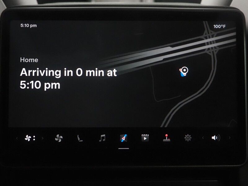 2026 Tesla Model Y Premium RWD *TRAFFIC AWARE CRUISE CONTROL, NAVIGATION, SAFETY ALERTS, AUTOMATIC PARKING, SURROUND CAMERAS, PANORAMA GLASS ROOF, CLIMATE SEATS, HEATED STEERING, WIRELESS CHARGING Round Rock TX