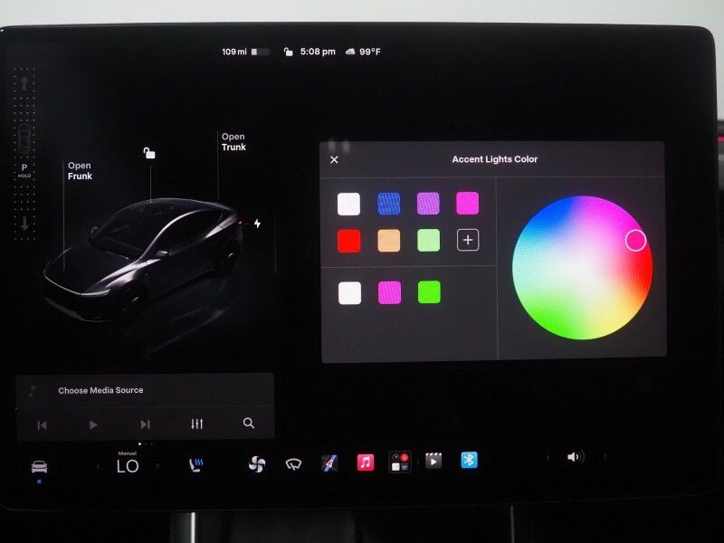 2026 Tesla Model Y Premium RWD *TRAFFIC AWARE CRUISE CONTROL, NAVIGATION, SAFETY ALERTS, AUTOMATIC PARKING, SURROUND CAMERAS, PANORAMA GLASS ROOF, CLIMATE SEATS, HEATED STEERING, WIRELESS CHARGING Round Rock TX