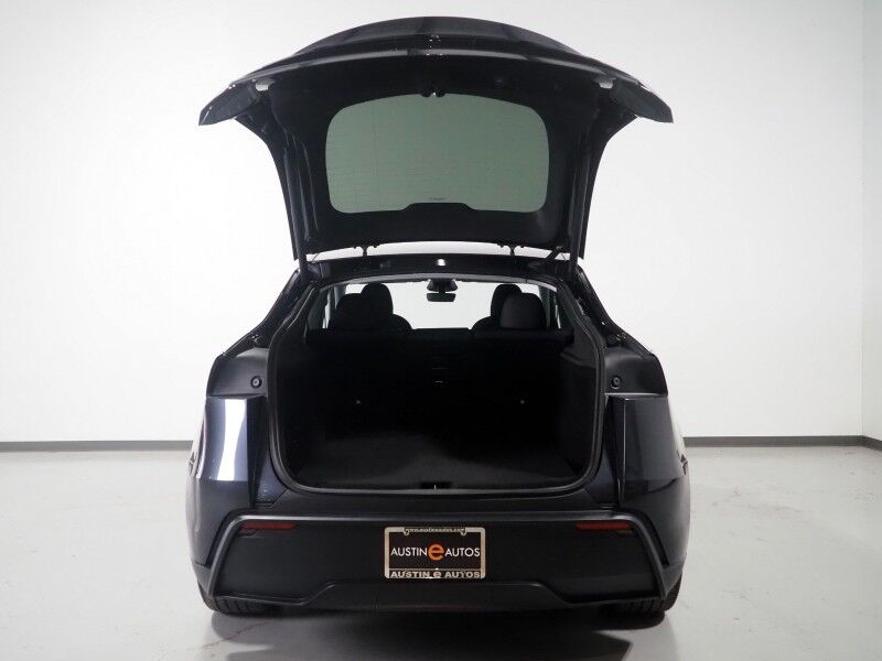 2026 Tesla Model Y Premium RWD *TRAFFIC AWARE CRUISE CONTROL, NAVIGATION, SAFETY ALERTS, AUTOMATIC PARKING, SURROUND CAMERAS, PANORAMA GLASS ROOF, CLIMATE SEATS, HEATED STEERING, WIRELESS CHARGING Round Rock TX