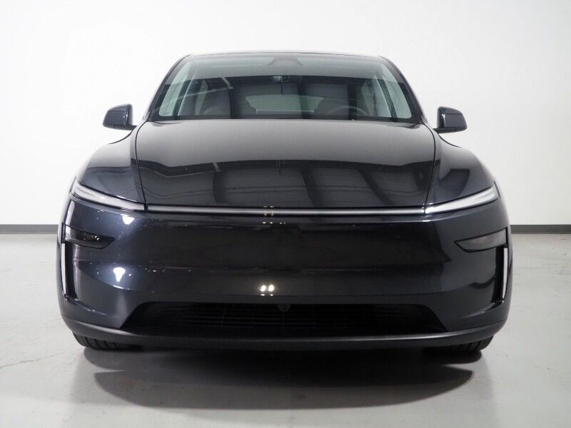 2026 Tesla Model Y Premium RWD *TRAFFIC AWARE CRUISE CONTROL, NAVIGATION, SAFETY ALERTS, AUTOMATIC PARKING, SURROUND CAMERAS, PANORAMA GLASS ROOF, CLIMATE SEATS, HEATED STEERING, WIRELESS CHARGING Round Rock TX