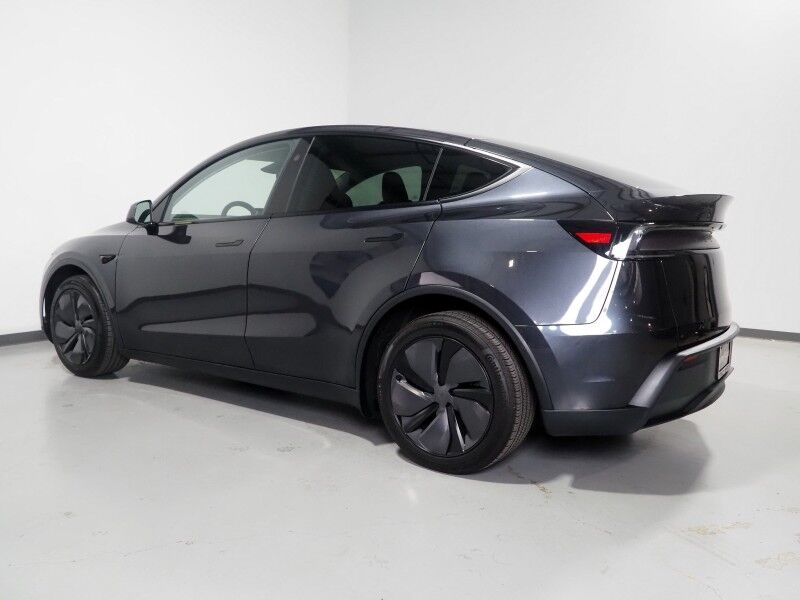 2026 Tesla Model Y Premium RWD *TRAFFIC AWARE CRUISE CONTROL, NAVIGATION, SAFETY ALERTS, AUTOMATIC PARKING, SURROUND CAMERAS, PANORAMA GLASS ROOF, CLIMATE SEATS, HEATED STEERING, WIRELESS CHARGING Round Rock TX