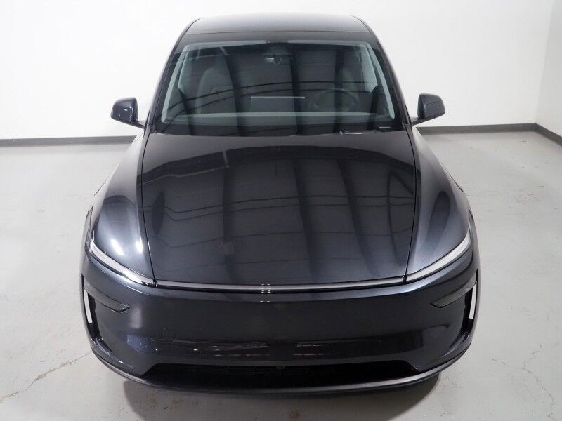 2026 Tesla Model Y Premium RWD *TRAFFIC AWARE CRUISE CONTROL, NAVIGATION, SAFETY ALERTS, AUTOMATIC PARKING, SURROUND CAMERAS, PANORAMA GLASS ROOF, CLIMATE SEATS, HEATED STEERING, WIRELESS CHARGING Round Rock TX