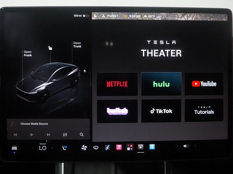 2026 Tesla Model Y Premium RWD *TRAFFIC AWARE CRUISE CONTROL, NAVIGATION, SAFETY ALERTS, AUTOMATIC PARKING, SURROUND CAMERAS, PANORAMA GLASS ROOF, CLIMATE SEATS, HEATED STEERING, WIRELESS CHARGING Round Rock TX