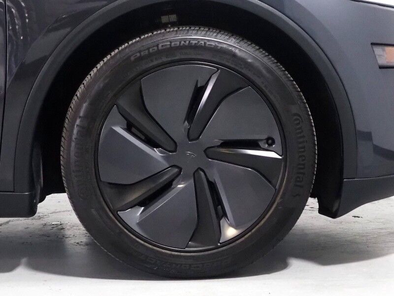 2026 Tesla Model Y Premium RWD *TRAFFIC AWARE CRUISE CONTROL, NAVIGATION, SAFETY ALERTS, AUTOMATIC PARKING, SURROUND CAMERAS, PANORAMA GLASS ROOF, CLIMATE SEATS, HEATED STEERING, WIRELESS CHARGING Round Rock TX