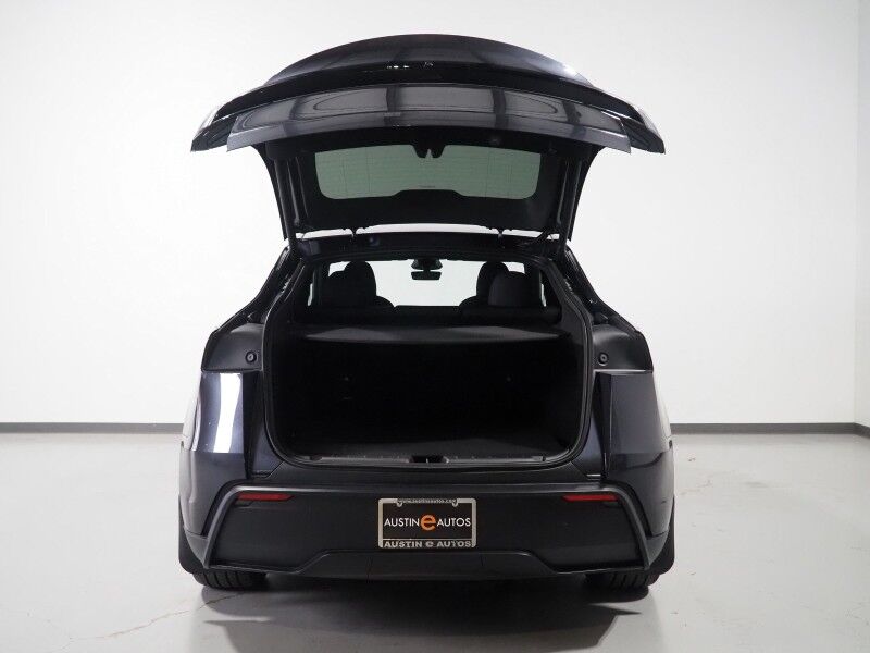 2026 Tesla Model Y Premium RWD *TRAFFIC AWARE CRUISE CONTROL, NAVIGATION, SAFETY ALERTS, AUTOMATIC PARKING, SURROUND CAMERAS, PANORAMA GLASS ROOF, CLIMATE SEATS, HEATED STEERING, WIRELESS CHARGING Round Rock TX
