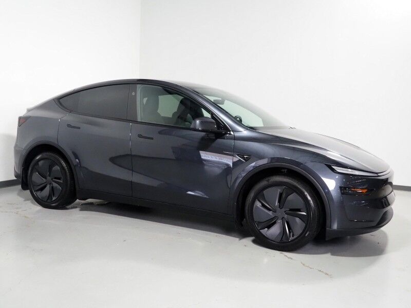 2026 Tesla Model Y Premium RWD *TRAFFIC AWARE CRUISE CONTROL, NAVIGATION, SAFETY ALERTS, AUTOMATIC PARKING, SURROUND CAMERAS, PANORAMA GLASS ROOF, CLIMATE SEATS, HEATED STEERING, WIRELESS CHARGING