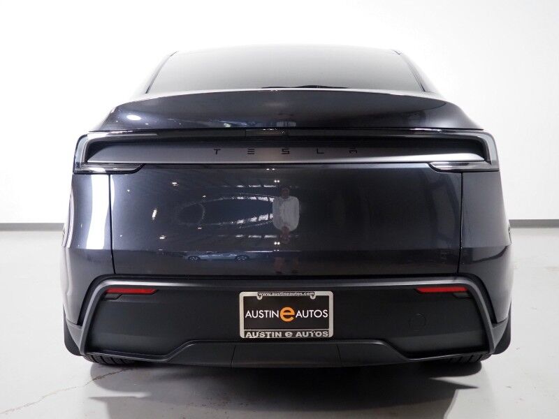 2026 Tesla Model Y Premium RWD *TRAFFIC AWARE CRUISE CONTROL, NAVIGATION, SAFETY ALERTS, AUTOMATIC PARKING, SURROUND CAMERAS, PANORAMA GLASS ROOF, CLIMATE SEATS, HEATED STEERING, WIRELESS CHARGING Round Rock TX