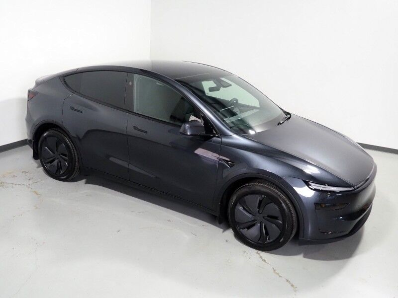 2026 Tesla Model Y Premium RWD *TRAFFIC AWARE CRUISE CONTROL, NAVIGATION, SAFETY ALERTS, AUTOMATIC PARKING, SURROUND CAMERAS, PANORAMA GLASS ROOF, CLIMATE SEATS, HEATED STEERING, WIRELESS CHARGING Round Rock TX