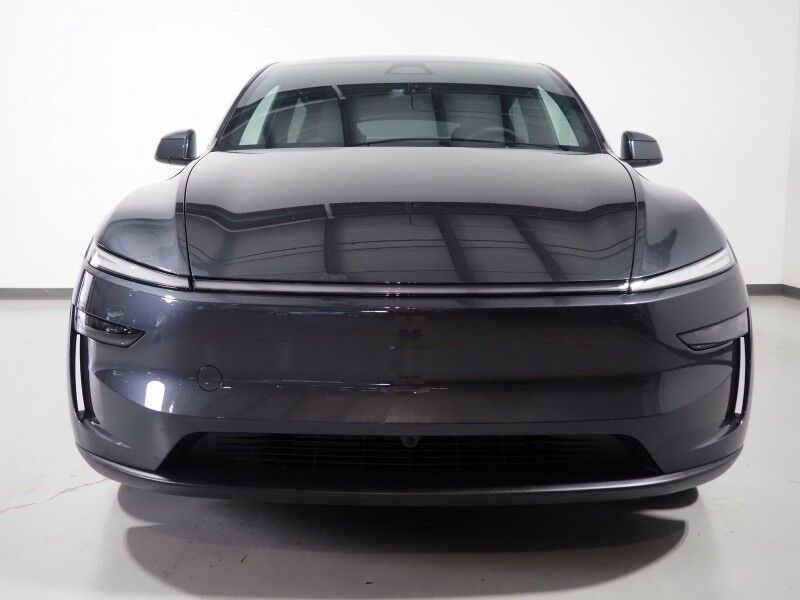 2026 Tesla Model Y Premium RWD *TRAFFIC AWARE CRUISE CONTROL, NAVIGATION, SAFETY ALERTS, AUTOMATIC PARKING, SURROUND CAMERAS, PANORAMA GLASS ROOF, CLIMATE SEATS, HEATED STEERING, WIRELESS CHARGING Round Rock TX