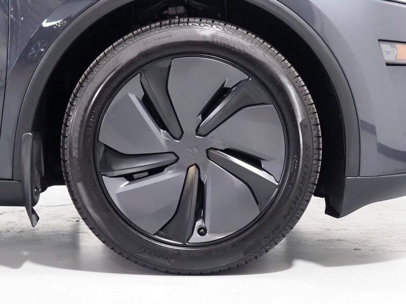 2026 Tesla Model Y Premium RWD *TRAFFIC AWARE CRUISE CONTROL, NAVIGATION, SAFETY ALERTS, AUTOMATIC PARKING, SURROUND CAMERAS, PANORAMA GLASS ROOF, CLIMATE SEATS, HEATED STEERING, WIRELESS CHARGING Round Rock TX