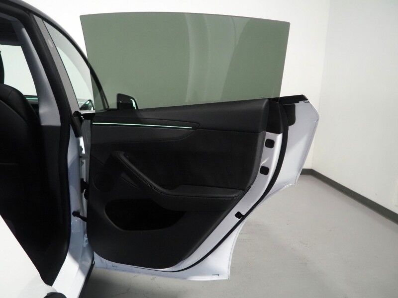 2026 Tesla Model Y Premium RWD *TRAFFIC AWARE CRUISE CONTROL, NAVIGATION, SAFETY ALERTS, AUTOMATIC PARKING, SURROUND CAMERAS, PANORAMA GLASS ROOF, CLIMATE SEATS, HEATED STEERING, WIRELESS CHARGING Round Rock TX