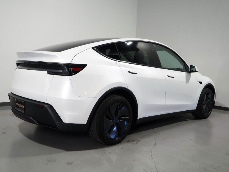 2026 Tesla Model Y Premium RWD *TRAFFIC AWARE CRUISE CONTROL, NAVIGATION, SAFETY ALERTS, AUTOMATIC PARKING, SURROUND CAMERAS, PANORAMA GLASS ROOF, CLIMATE SEATS, HEATED STEERING, WIRELESS CHARGING Round Rock TX