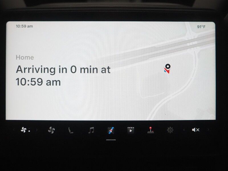 2026 Tesla Model Y Premium RWD *TRAFFIC AWARE CRUISE CONTROL, NAVIGATION, SAFETY ALERTS, AUTOMATIC PARKING, SURROUND CAMERAS, PANORAMA GLASS ROOF, CLIMATE SEATS, HEATED STEERING, WIRELESS CHARGING Round Rock TX