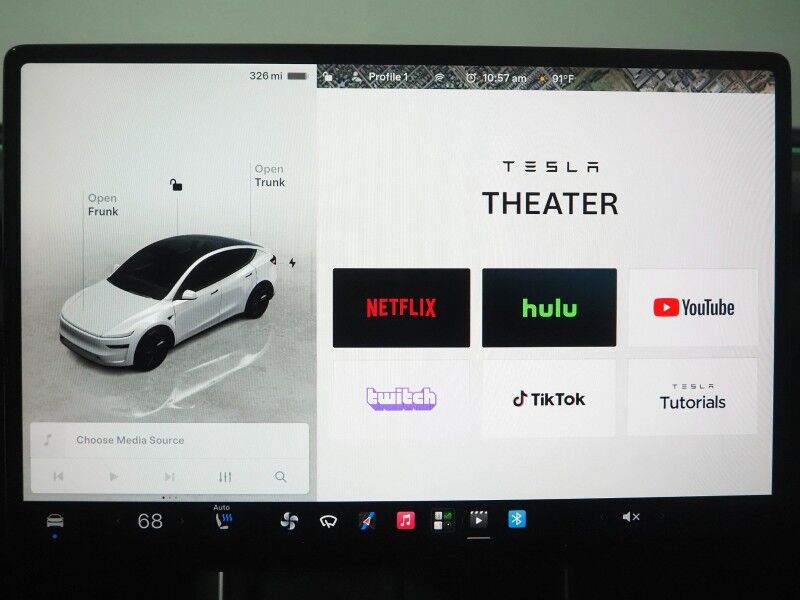 2026 Tesla Model Y Premium RWD *TRAFFIC AWARE CRUISE CONTROL, NAVIGATION, SAFETY ALERTS, AUTOMATIC PARKING, SURROUND CAMERAS, PANORAMA GLASS ROOF, CLIMATE SEATS, HEATED STEERING, WIRELESS CHARGING Round Rock TX