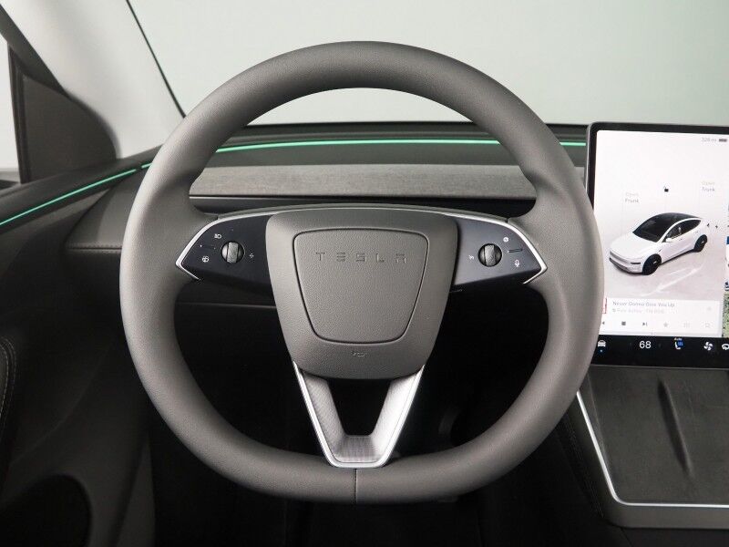 2026 Tesla Model Y Premium RWD *TRAFFIC AWARE CRUISE CONTROL, NAVIGATION, SAFETY ALERTS, AUTOMATIC PARKING, SURROUND CAMERAS, PANORAMA GLASS ROOF, CLIMATE SEATS, HEATED STEERING, WIRELESS CHARGING Round Rock TX