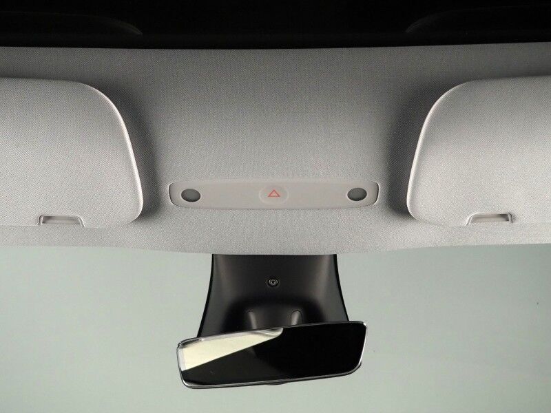 2026 Tesla Model Y Premium RWD *TRAFFIC AWARE CRUISE CONTROL, NAVIGATION, SAFETY ALERTS, AUTOMATIC PARKING, SURROUND CAMERAS, PANORAMA GLASS ROOF, CLIMATE SEATS, HEATED STEERING, WIRELESS CHARGING Round Rock TX