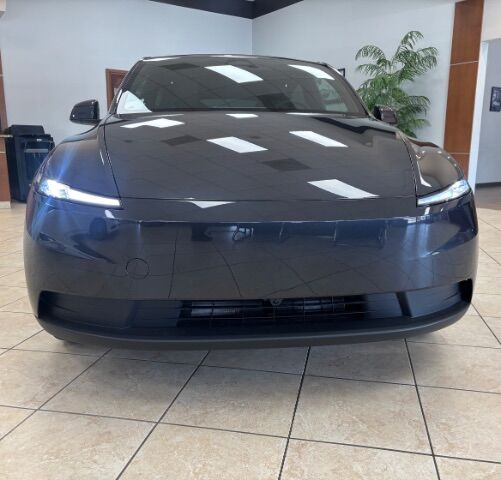 2026 Tesla Model Y Rear-Wheel Drive