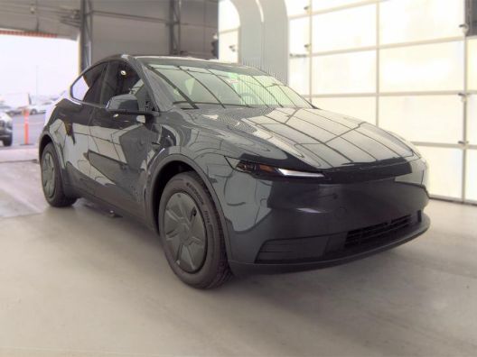 2026 Tesla Model Y Rear-Wheel Drive