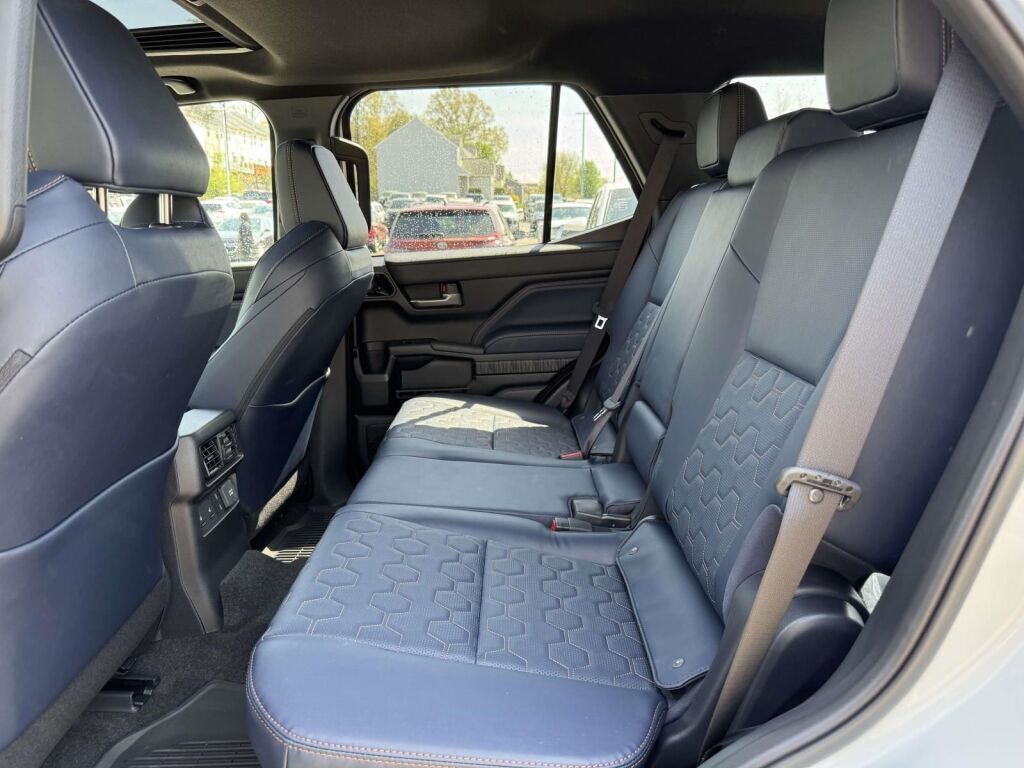 2026 Toyota 4Runner i-FORCE MAX Hybrid Platinum Fredericksburg VA