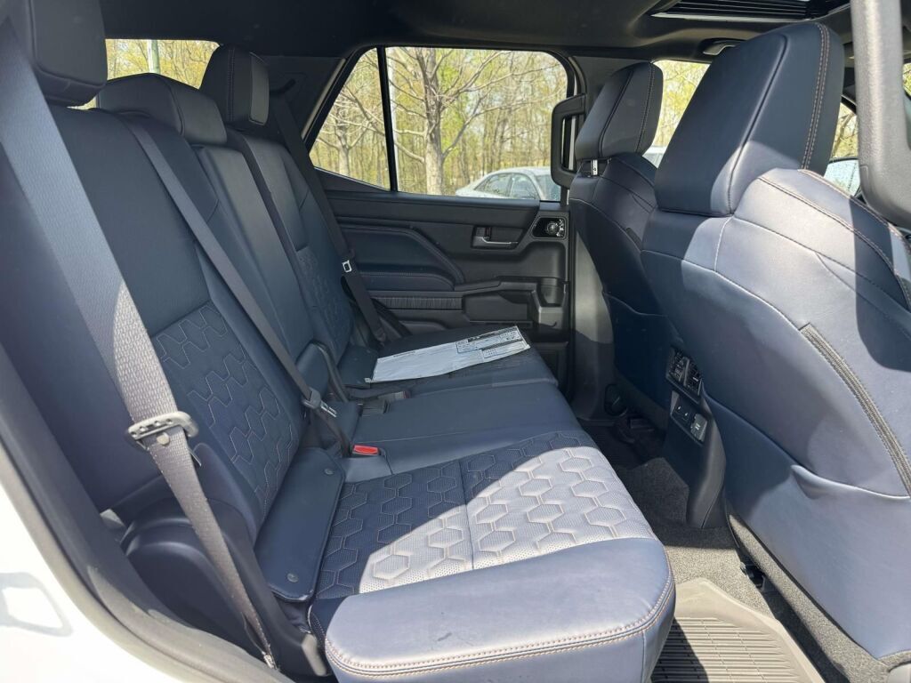 2026 Toyota 4Runner i-FORCE MAX Hybrid Platinum Fredericksburg VA