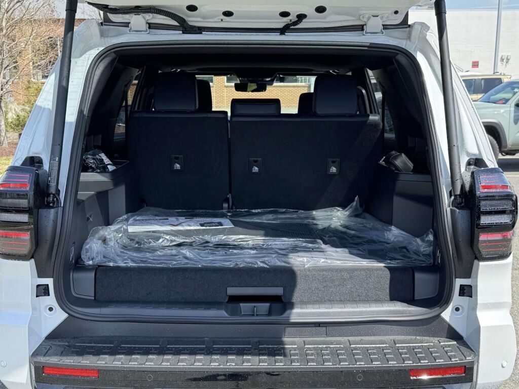 2026 Toyota 4Runner i-FORCE MAX Hybrid Platinum Fredericksburg VA