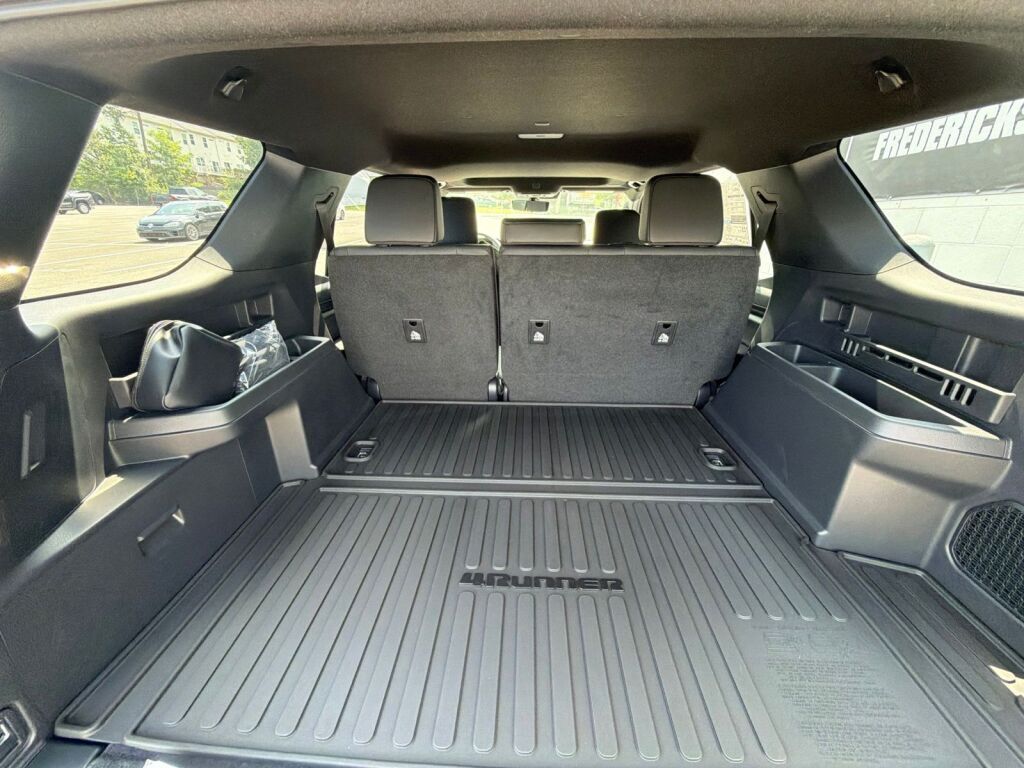 2026 Toyota 4Runner i-FORCE MAX TRD Off-Road Premium i-FORCE MAX Fredericksburg VA