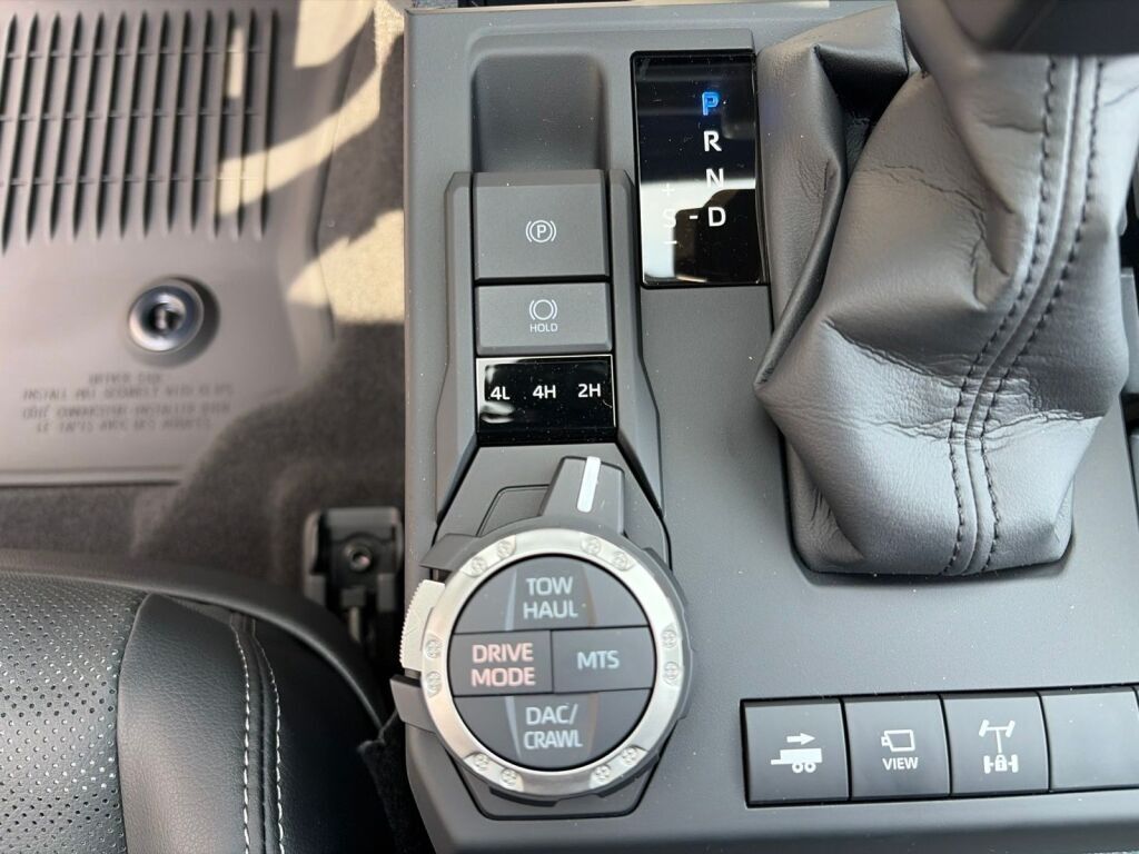 2026 Toyota 4Runner i-FORCE MAX TRD Off-Road Premium i-FORCE MAX Fredericksburg VA