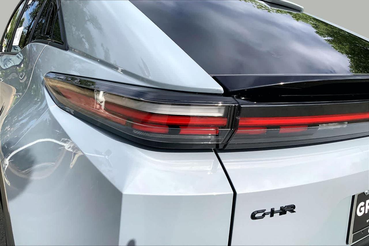 2026 Toyota C-HR SE Folsom CA