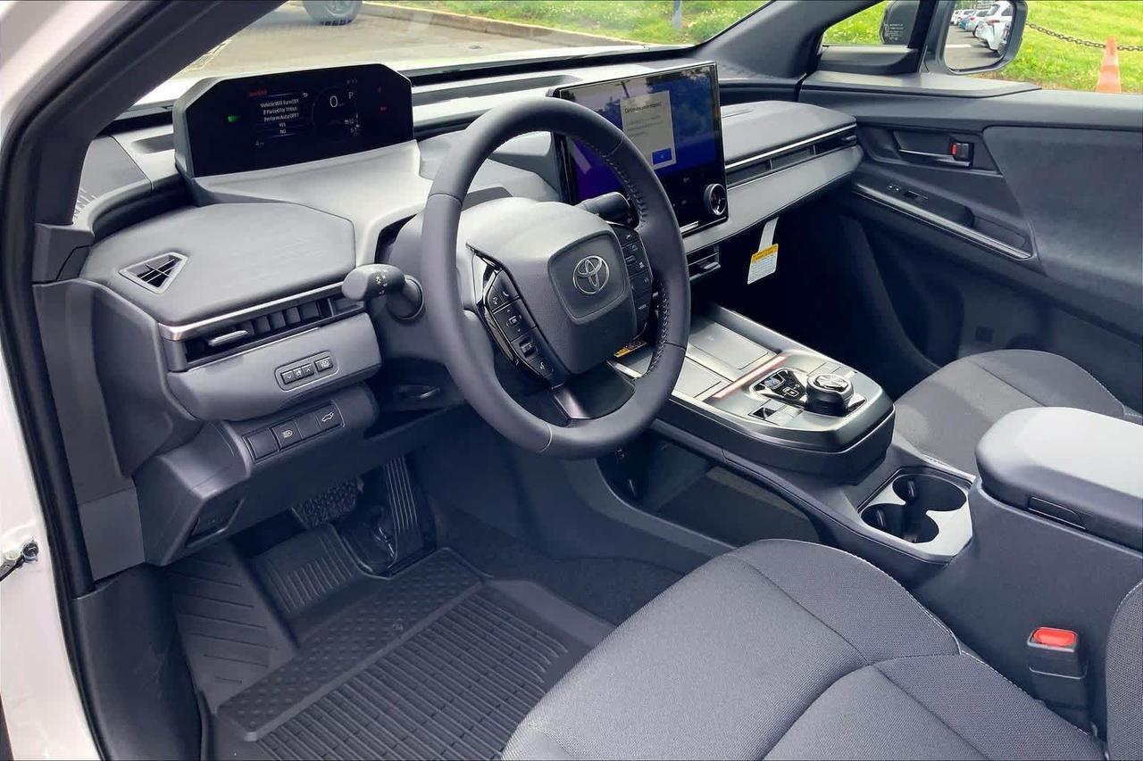 2026 Toyota C-HR SE Folsom CA