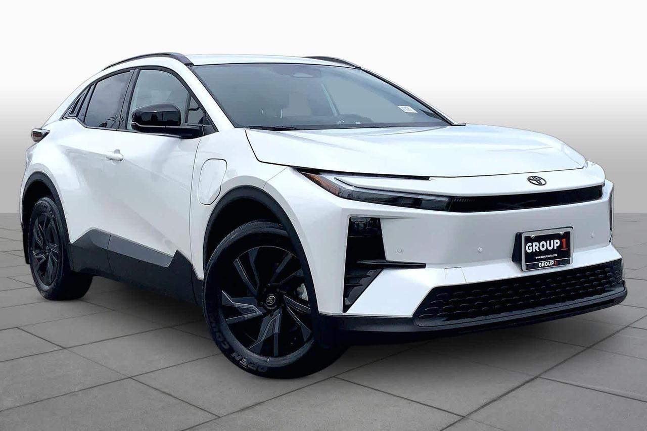2026 Toyota C-HR SE