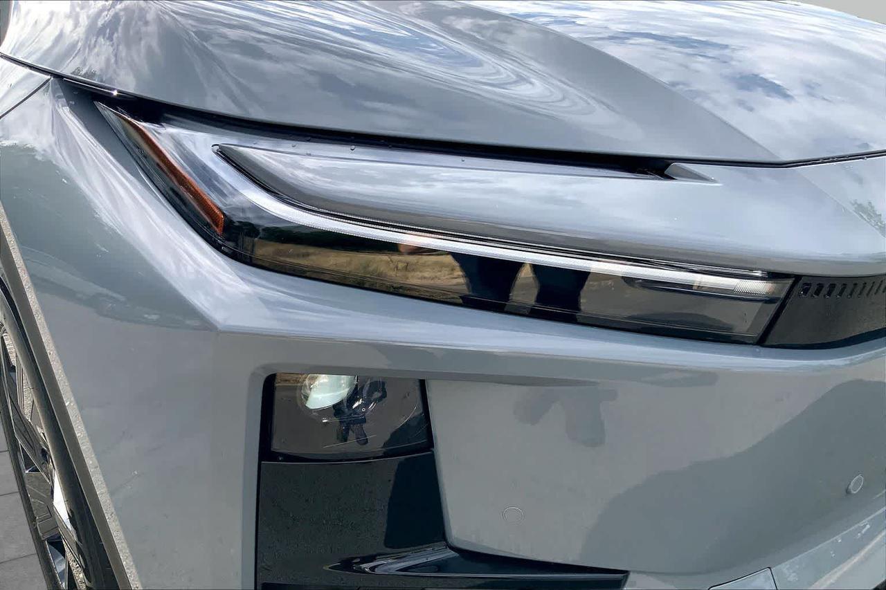 2026 Toyota C-HR SE Folsom CA