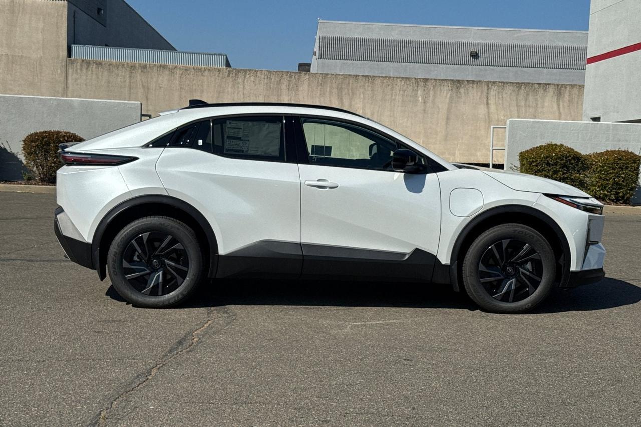 2026 Toyota C-HR SE Roseville CA